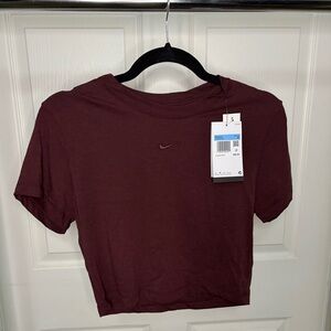 Brown nike cropped tee